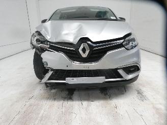 Renault Scenic TCE 140 EDC CORP picture 4