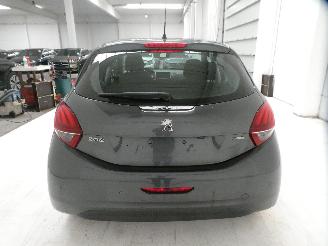 Peugeot 208 ALLURE picture 5