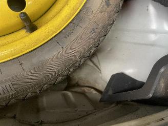 Suzuki Alto 1.0I picture 8