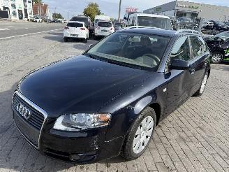 Audi A4  picture 7