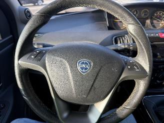 Lancia Ypsilon S BY MOMO picture 22