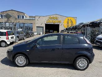 škoda osobní automobily Fiat Punto PROBLEM MOTOR 2011/12