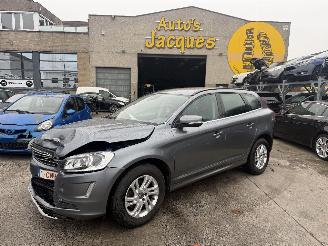 Unfallwagen Volvo Xc-60 MOMENTUM AWD 2016/12