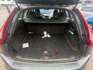 Volvo Xc-60 MOMENTUM AWD picture 17