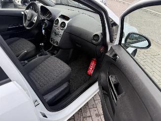 Opel Corsa 1.3 DTI picture 12