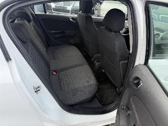 Opel Corsa 1.3 DTI picture 13