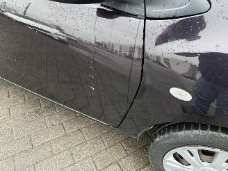 Mazda 2 ACTIVE picture 11