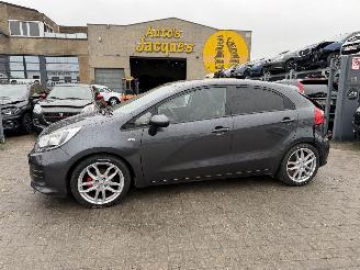 Schadeauto Kia Rio 1.2I EASY 2015/11