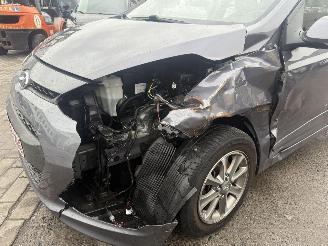 Hyundai I-10 1.0I picture 12