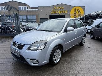 krockskadad bil auto Kia Rio 1.4I EASY 2011/1