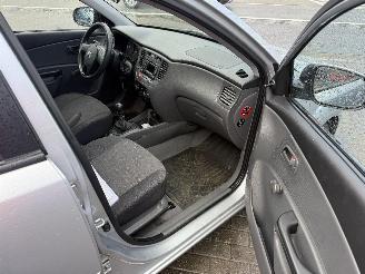 Kia Rio 1.4I EASY picture 19