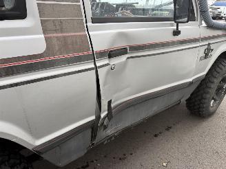 Mitsubishi Pajero 4X4 picture 11