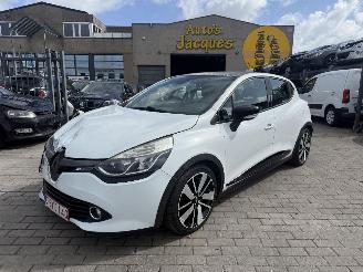 krockskadad bil auto Renault Clio 1.5 DCI DYNAMIQUE 2014/2