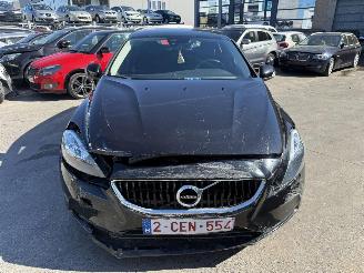 Volvo V-40 2.0 D2 MOMENTUM picture 2