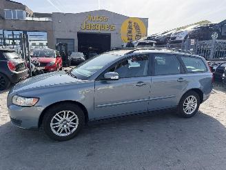 Damaged car Volvo V-50 1.6D 2007/9