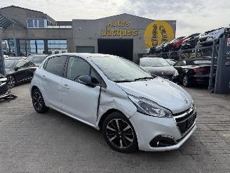 Avarii autoturisme Peugeot 208 1.2 ALLURE 2019/2