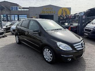 Schadeauto Mercedes B-klasse  2010/4