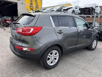 Kia Sportage 1.6I LOUNGE picture 6