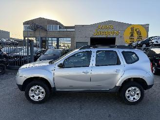 Damaged car Dacia Duster LAUREATE 2012/8