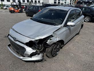 Hyundai I-20 1.2I PLAY picture 5