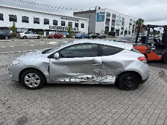 Renault Mégane Coupe 1.6I EXPRESSION picture 6