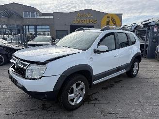 uszkodzony samochody osobowe Dacia Duster 1.6I 2012/3