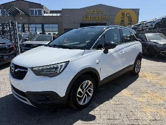 Opel Crossland 1.2 picture 1