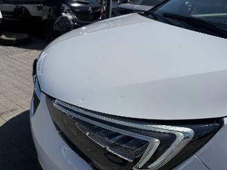 Opel Crossland 1.2 picture 17