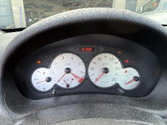 Peugeot 206 1.6 CABRIOLET picture 17