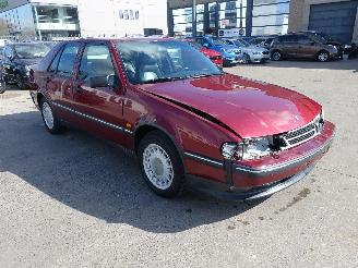 uszkodzony samochody osobowe Saab 9000 2.3 CS 1995/3