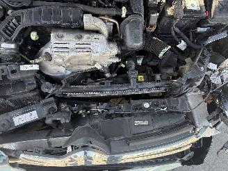 Citroën C4 1.2 PURETECH SHINE picture 16