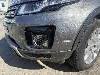 Land Rover Range Rover EVOQUE 2.0 SE picture 10
