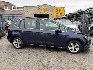 uszkodzony samochody osobowe Volkswagen Golf 1.4 SPORTSVAN 2014/11