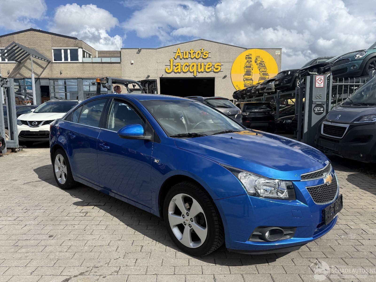 Chevrolet Cruze 1.8I LT SEDAN