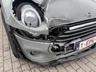 Mini Cooper 1.5 picture 11
