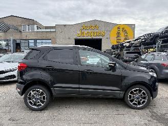 uszkodzony samochody osobowe Ford EcoSport 1.0 TITANIUM 2017/4