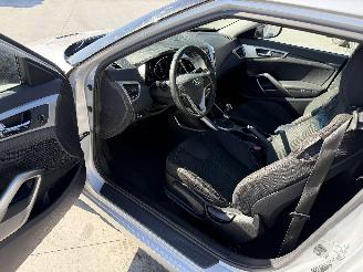 Hyundai Veloster 1.6 picture 6