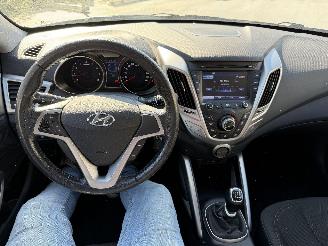 Hyundai Veloster 1.6 picture 7