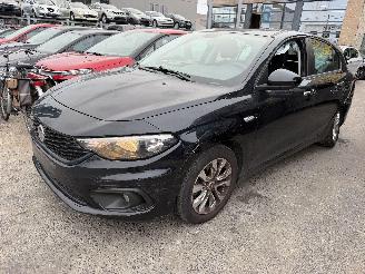 Damaged car Fiat Tipo 1.4I POP 2020/12