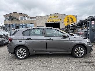Damaged car Fiat Tipo 1.4 POP 2018/8