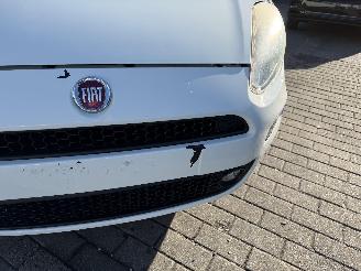Fiat Punto 1.2I picture 16