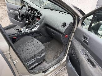 Peugeot 3008 1.6 STYLE picture 14
