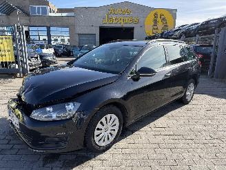 Schadeauto Volkswagen Golf 1.6 TDI AUTOMAT 2015/1