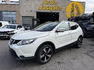 uszkodzony samochody osobowe Nissan Qashqai 1.2 DIG-T TEKNA 2014/10