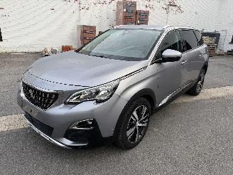 krockskadad bil auto Peugeot 5008 AUTOMATIC 7PL 2020/11
