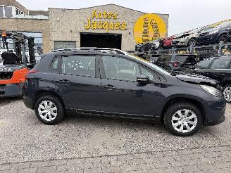uszkodzony samochody osobowe Peugeot 2008 1.2 ACCESS 2017/6