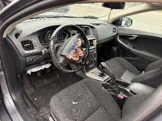 Volvo V-40 2.0D picture 8