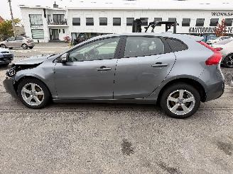 Volvo V-40 2.0D picture 10