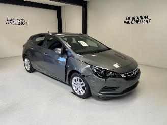 Damaged car Opel Astra EDITION 2019/9