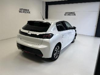 Peugeot 208 ALLURE picture 4